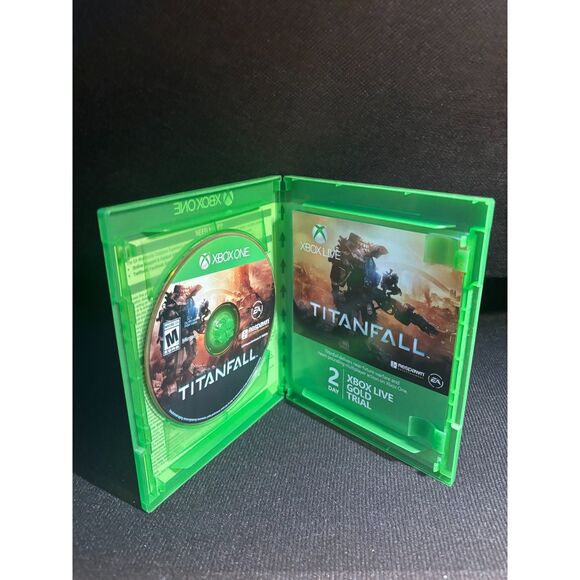 Titanfall Xbox One | Complete w/ Disc & Case | Tested & Working | Fast Shipping - Picture 2 of 3